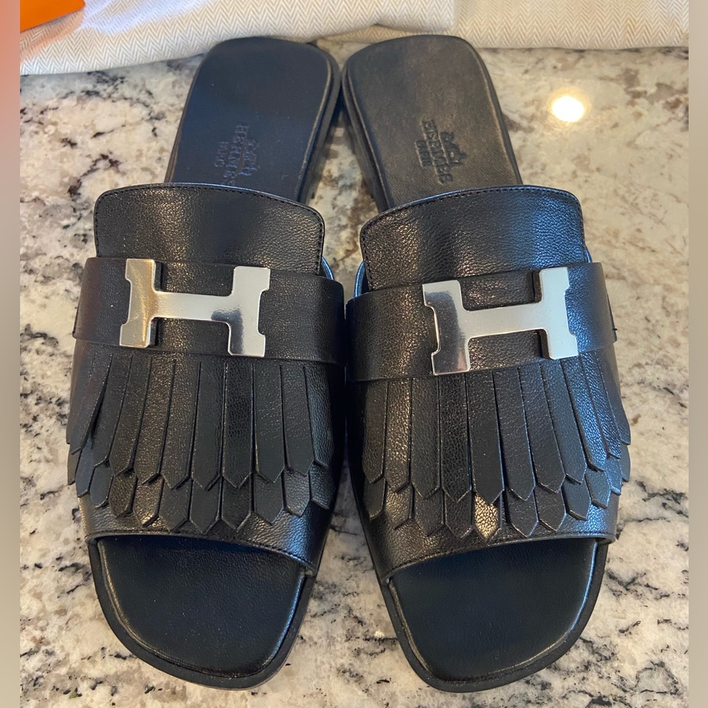 100% AUTH Hermes Goatskin Auteuil Sandals Black 37 7
